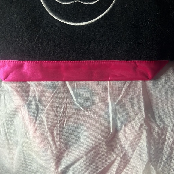 NWOT chanel Beauty Bag Cute Everyday Bag - Picture 2 of 4